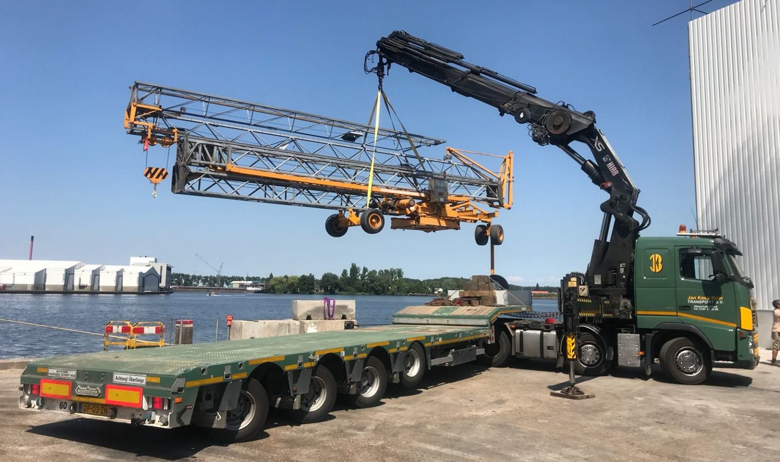 Truckmounted cranes Jan Kees Boer Transport B.V.